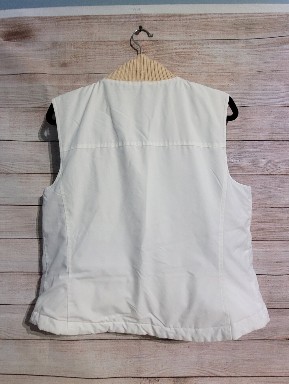 Burberry Vest Women's Size 16 White w Ribbed Knit Collar - Picture 3 of 10
